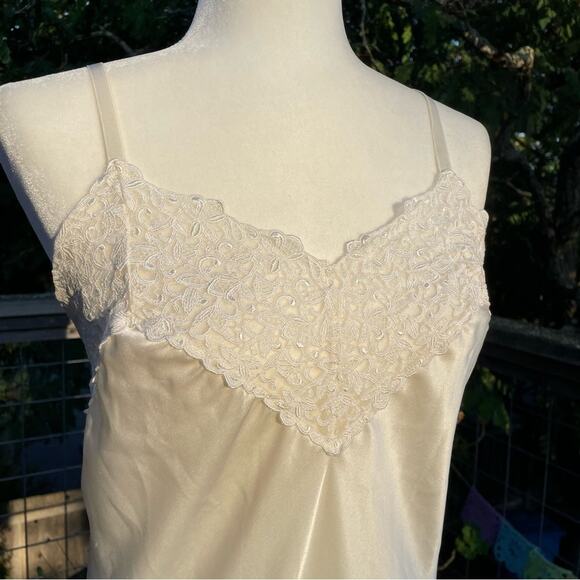 Vintage Lace Slip Satiny White Japanese Lace - Picture 4 of 8